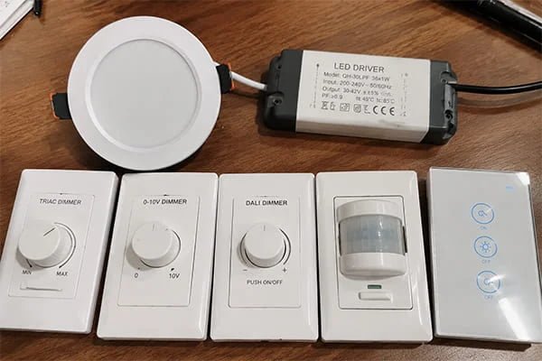 LED downlight dimmer and smart switch compatibility
