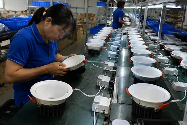 How to Identify a Real LED Downlight Factory vs Trading Company